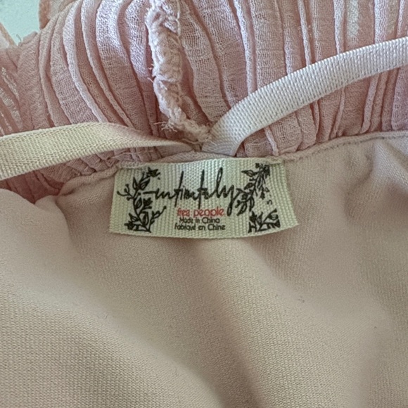 Pink Ruffled Bodysuit - Picture 4 of 5